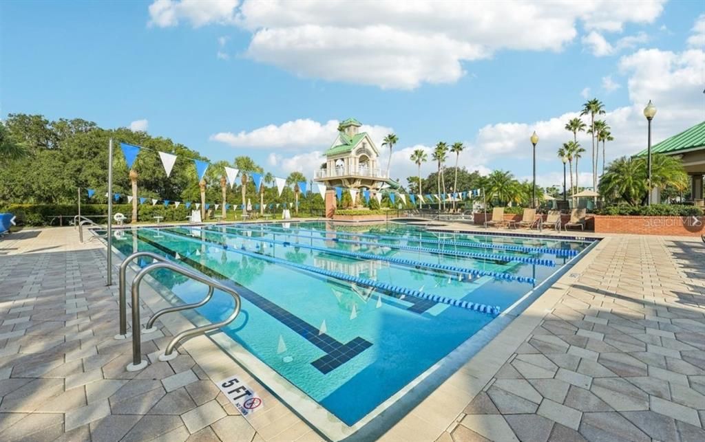 En Venta: $620,000 (4 camas, 2 baños, 2578 Pies cuadrados)