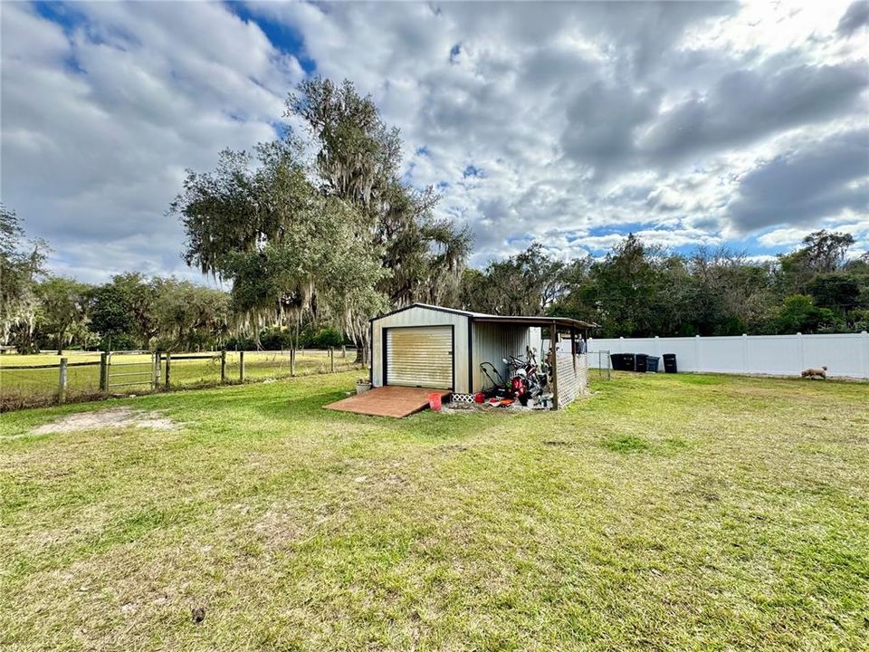 For Sale: $549,000 (5 beds, 3 baths, 2820 Square Feet)