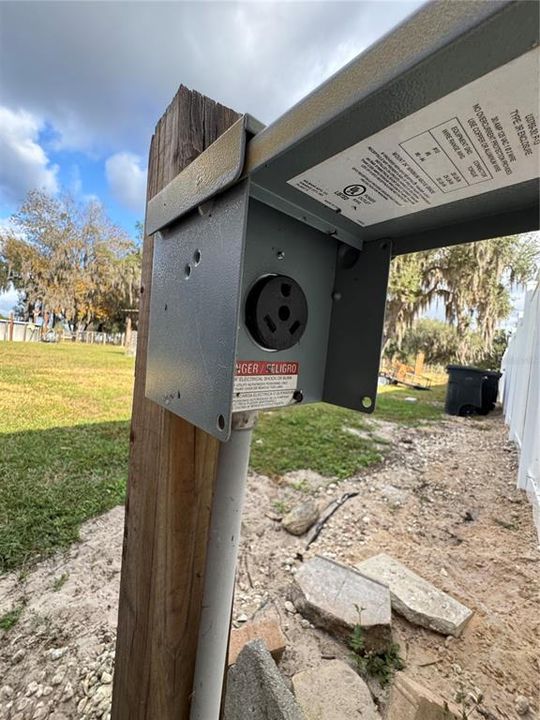 For Sale: $549,000 (5 beds, 3 baths, 2820 Square Feet)