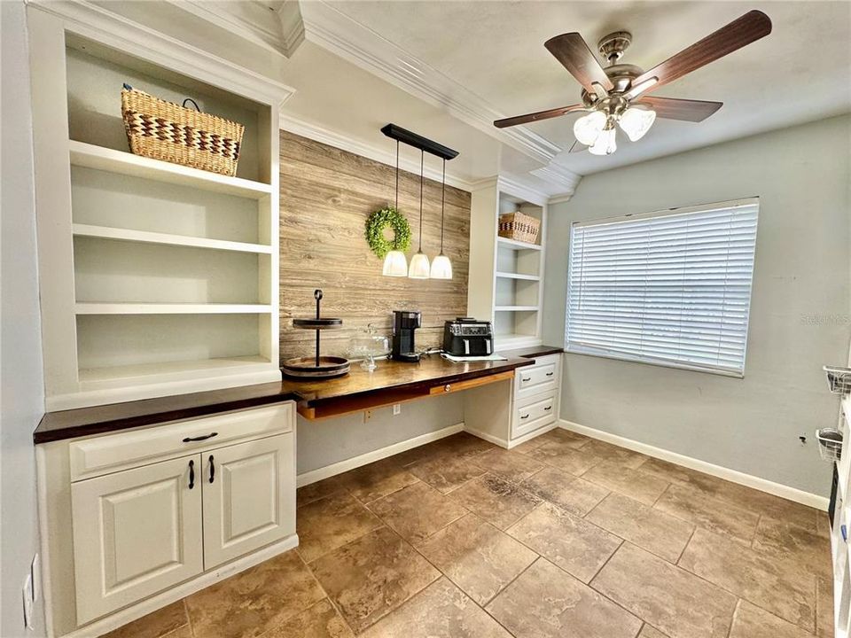 For Sale: $549,000 (5 beds, 3 baths, 2820 Square Feet)