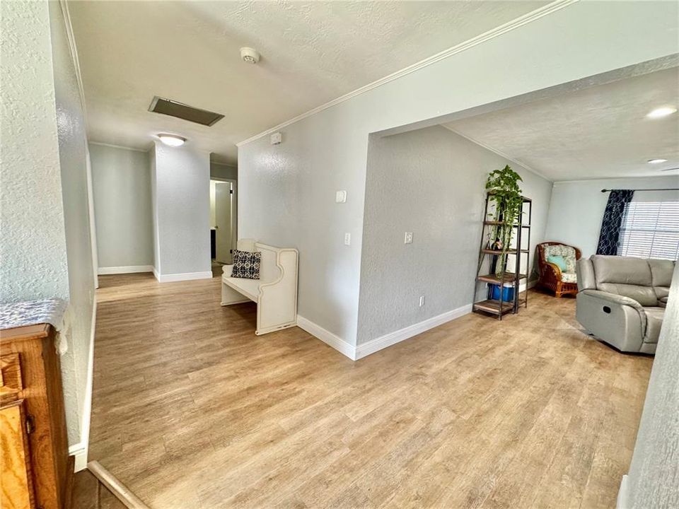 For Sale: $549,000 (5 beds, 3 baths, 2820 Square Feet)