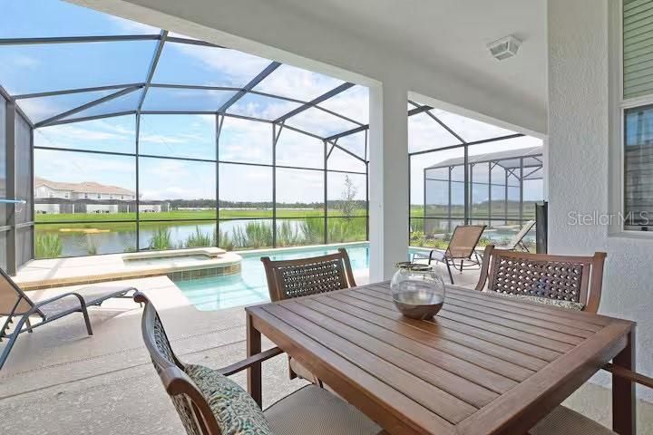 En Venta: $639,900 (6 camas, 5 baños, 3291 Pies cuadrados)