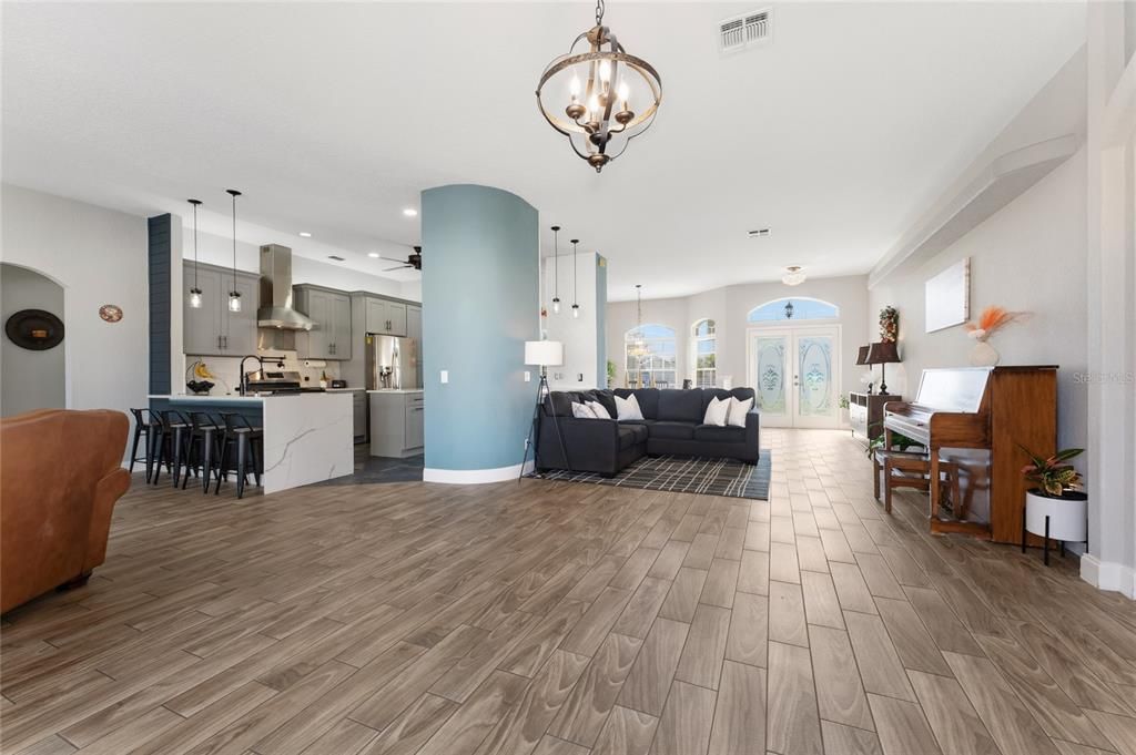 For Rent: $2,680 (3 beds, 2 baths, 2200 Square Feet)