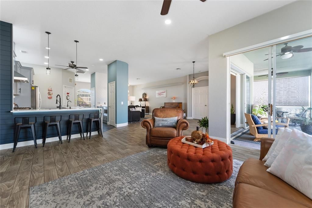 For Rent: $2,680 (3 beds, 2 baths, 2200 Square Feet)