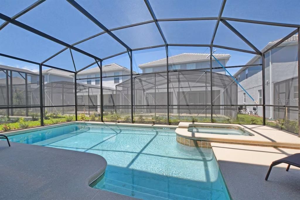 En Venta: $629,900 (6 camas, 5 baños, 3291 Pies cuadrados)