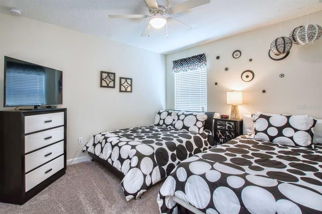 En Venta: $629,900 (6 camas, 5 baños, 3291 Pies cuadrados)