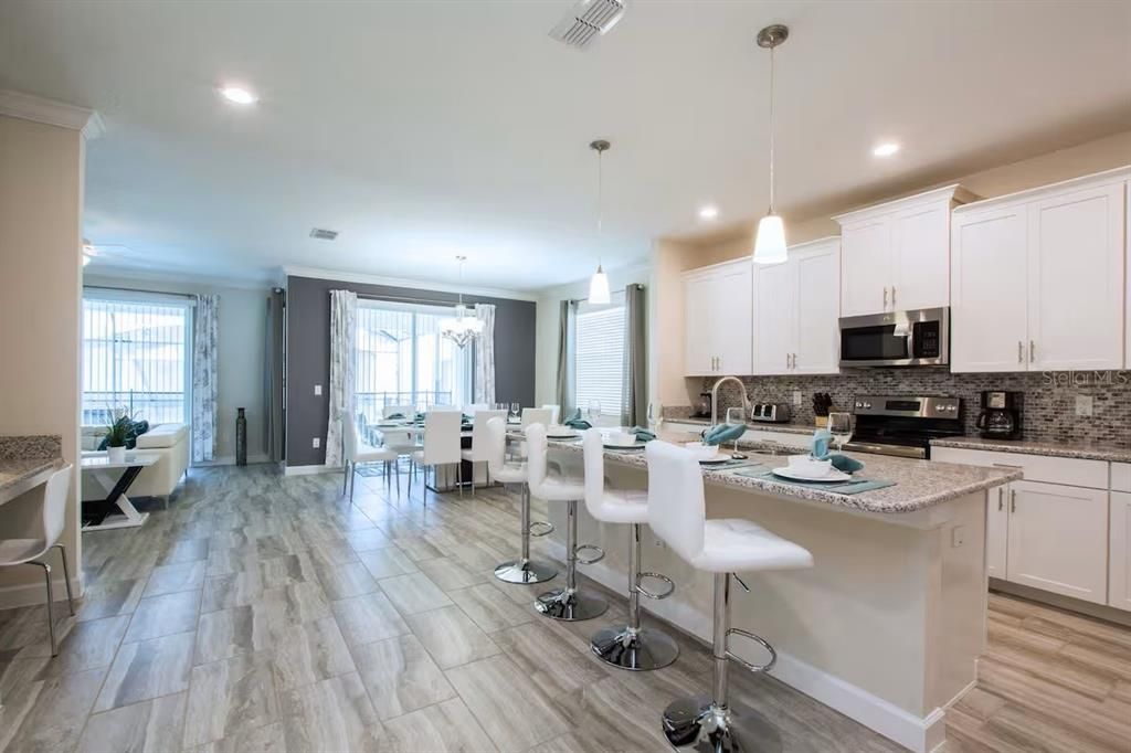 En Venta: $629,900 (6 camas, 5 baños, 3291 Pies cuadrados)