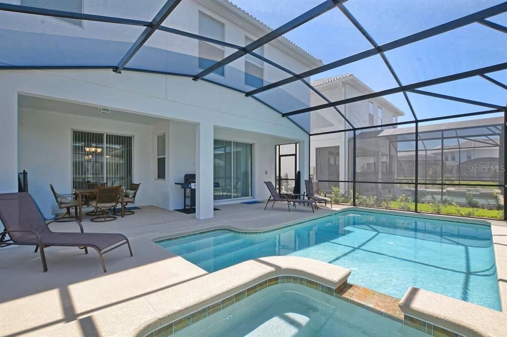 En Venta: $629,900 (6 camas, 5 baños, 3291 Pies cuadrados)