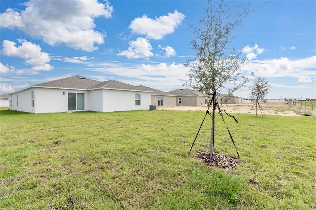 For Rent: $1,950 (4 beds, 2 baths, 2104 Square Feet)