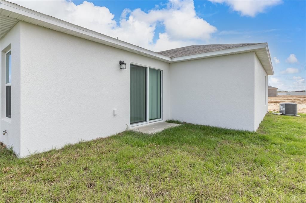 For Rent: $1,950 (4 beds, 2 baths, 2104 Square Feet)