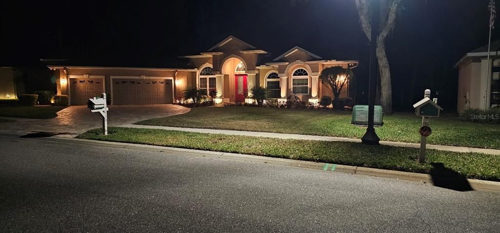 待售: $560,000 (3 贝兹, 2 浴室, 2736 平方英尺)