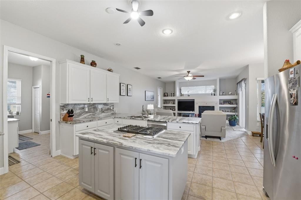 待售: $560,000 (3 贝兹, 2 浴室, 2736 平方英尺)