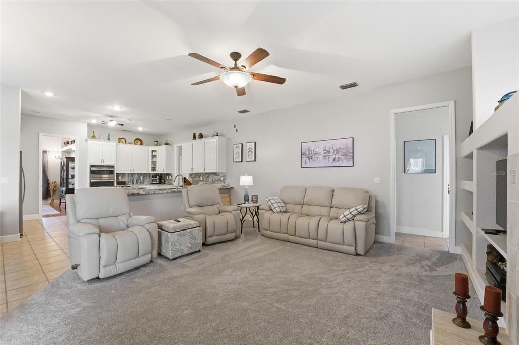 待售: $560,000 (3 贝兹, 2 浴室, 2736 平方英尺)