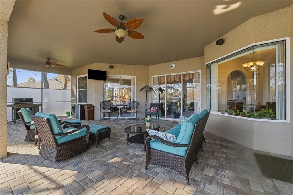 待售: $560,000 (3 贝兹, 2 浴室, 2736 平方英尺)