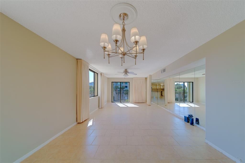 待售: $879,000 (3 贝兹, 2 浴室, 1619 平方英尺)