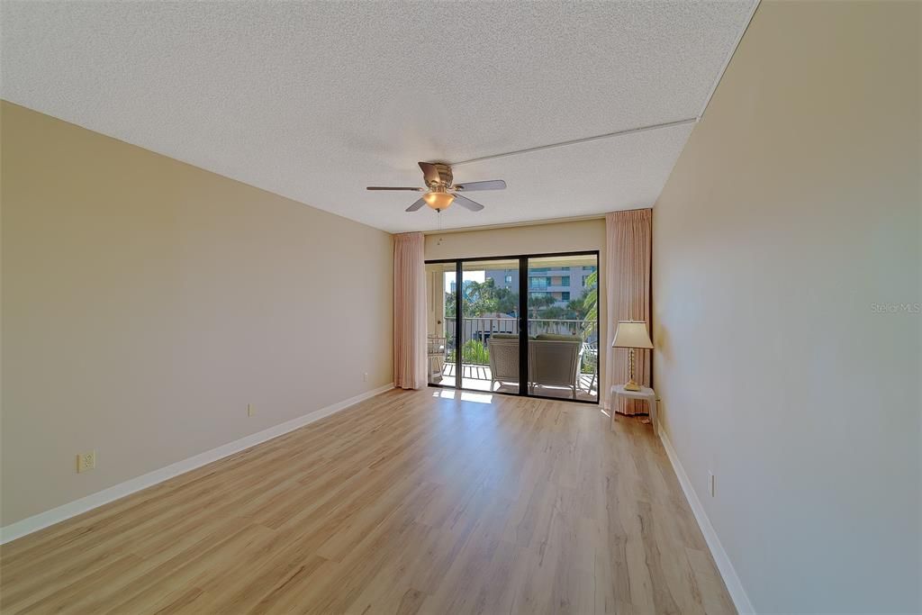 待售: $879,000 (3 贝兹, 2 浴室, 1619 平方英尺)