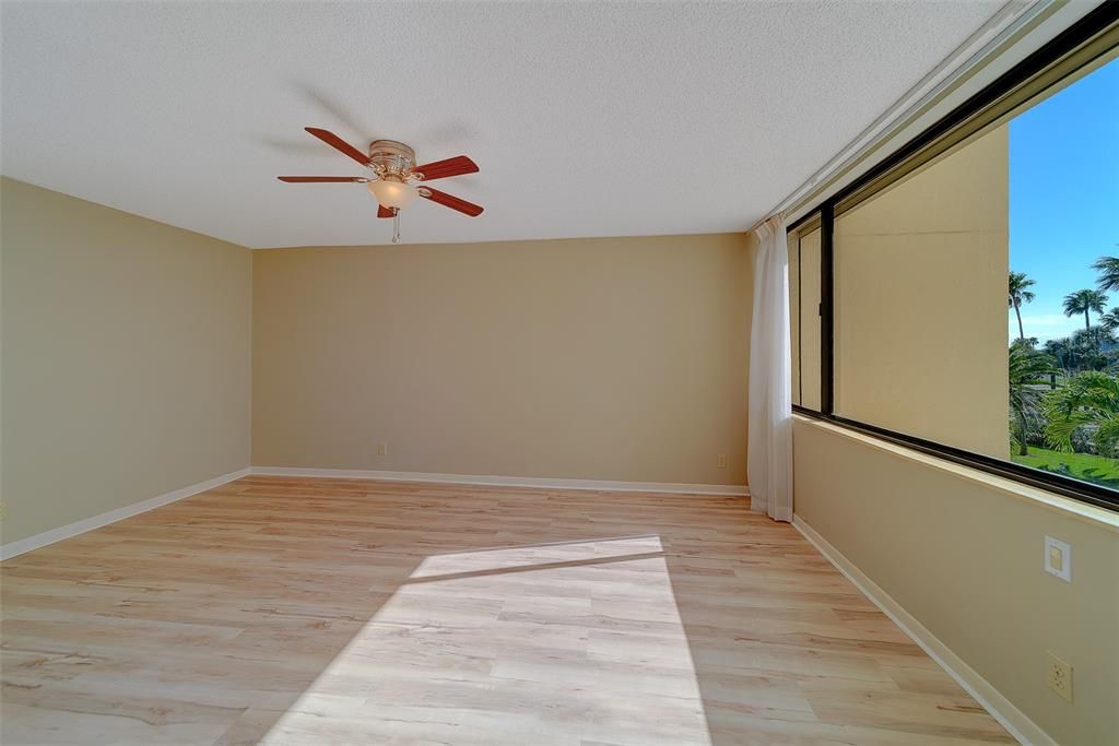 待售: $879,000 (3 贝兹, 2 浴室, 1619 平方英尺)