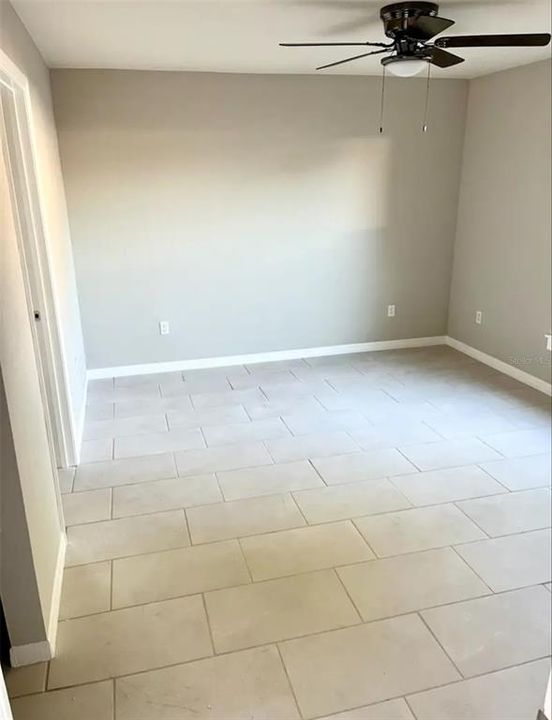 待售: $299,900 (3 贝兹, 2 浴室, 1377 平方英尺)