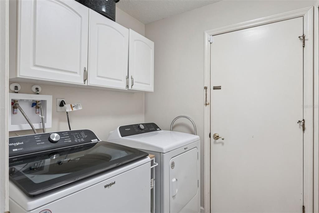 For Sale: $520,000 (4 beds, 3 baths, 2732 Square Feet)