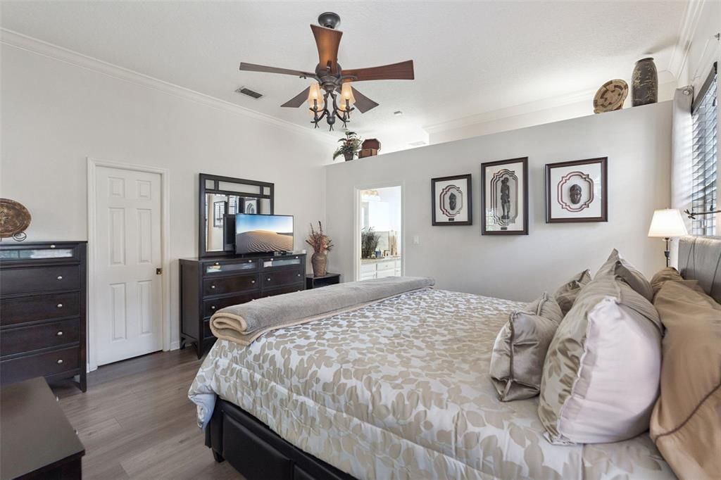 For Sale: $520,000 (4 beds, 3 baths, 2732 Square Feet)