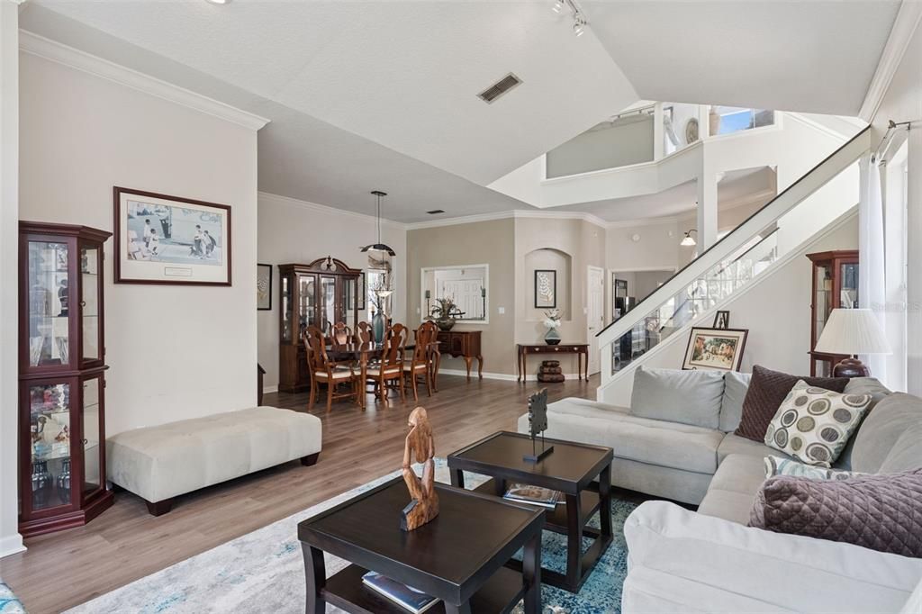 For Sale: $520,000 (4 beds, 3 baths, 2732 Square Feet)