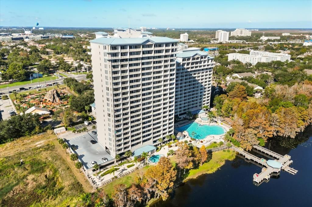 For Sale: $325,000 (2 beds, 2 baths, 1078 Square Feet)