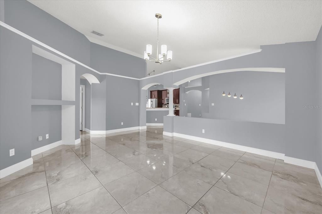 На продажу: $449,500 (4 спален, 2 ванн, 1786 Квадратных фут)