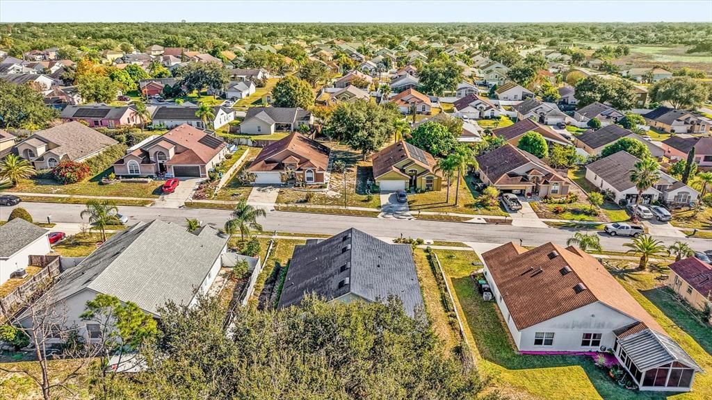 For Sale: $369,999 (3 beds, 3 baths, 1813 Square Feet)