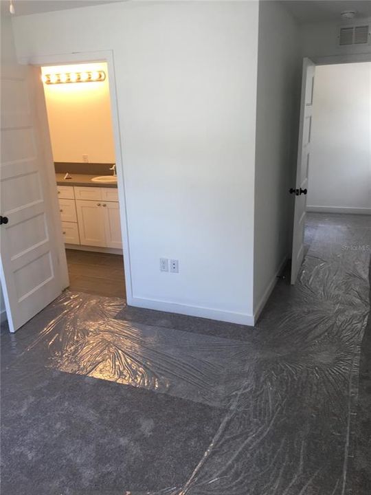 待售: $449,900 (4 贝兹, 2 浴室, 2112 平方英尺)