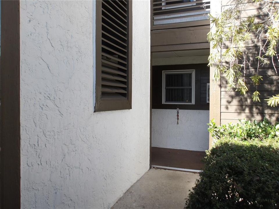 В аренду: $1,800 (2 спален, 2 ванн, 1251 Квадратных фут)