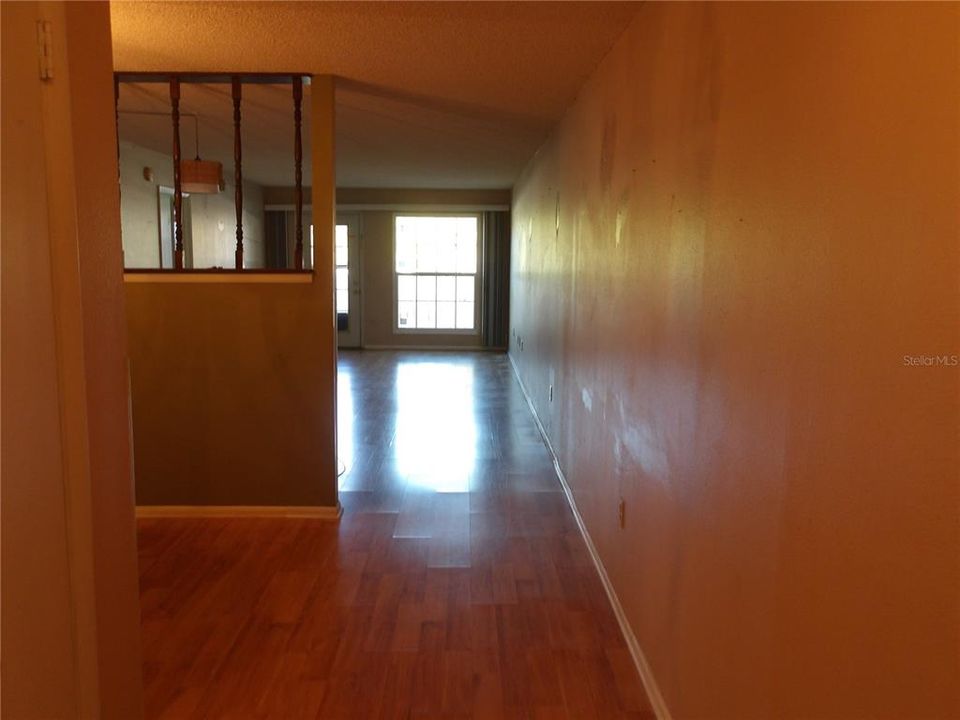 В аренду: $1,800 (2 спален, 2 ванн, 1251 Квадратных фут)