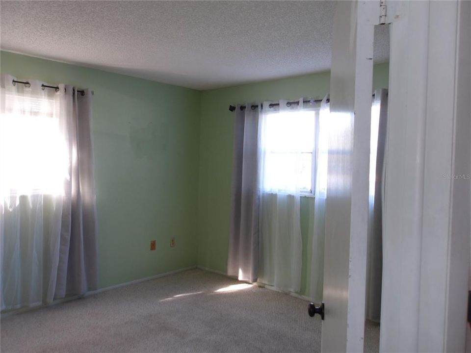 В аренду: $1,800 (2 спален, 2 ванн, 1251 Квадратных фут)