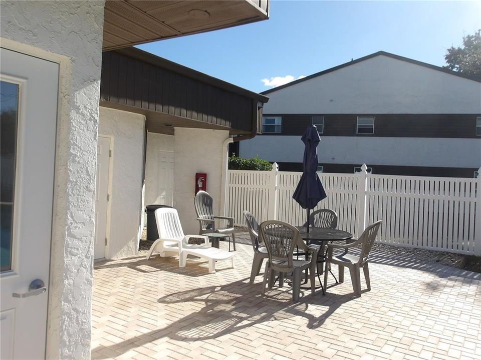 В аренду: $1,800 (2 спален, 2 ванн, 1251 Квадратных фут)