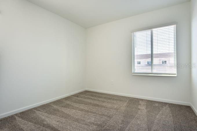 For Rent: $2,250 (3 beds, 2 baths, 1988 Square Feet)