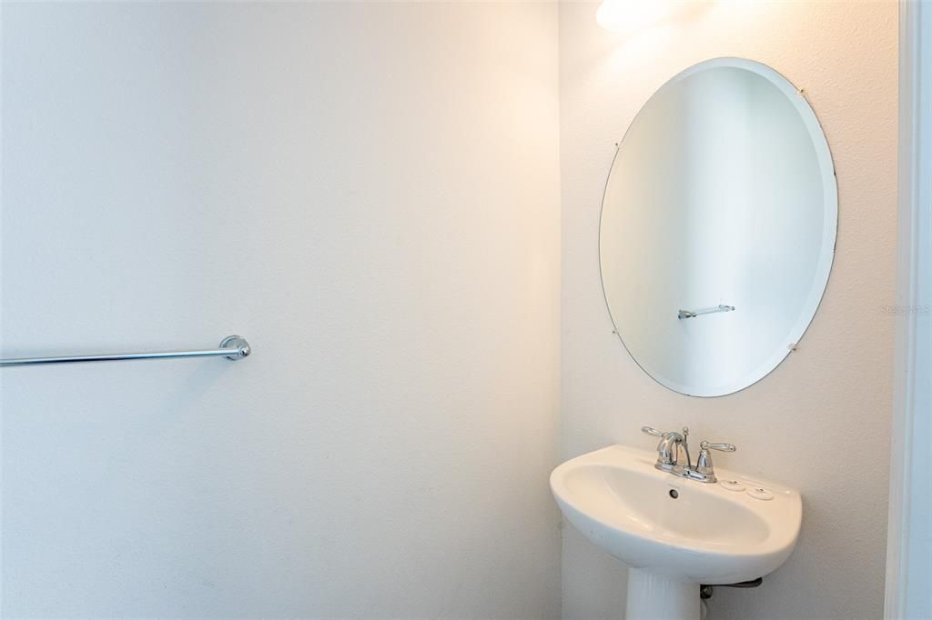 For Rent: $2,525 (4 beds, 3 baths, 2094 Square Feet)