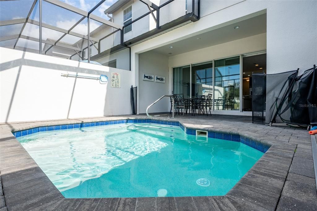 For Rent: $2,525 (4 beds, 3 baths, 2094 Square Feet)