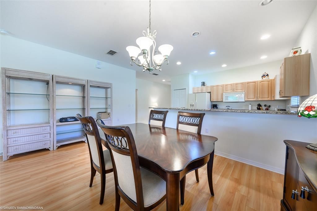 出租: $1,900 (2 贝兹, 2 浴室, 1512 平方英尺)