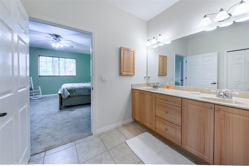 出租: $1,900 (2 贝兹, 2 浴室, 1512 平方英尺)