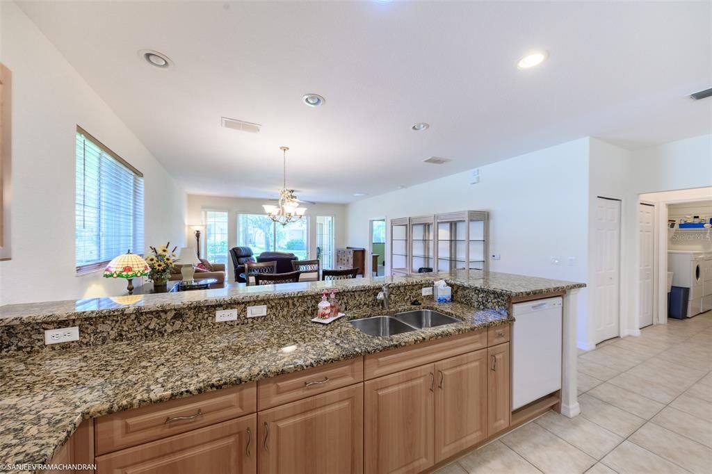 出租: $1,900 (2 贝兹, 2 浴室, 1512 平方英尺)