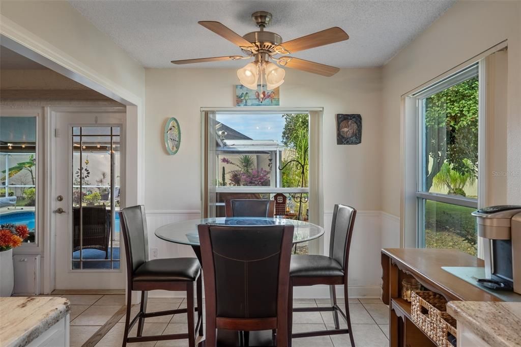 For Sale: $369,900 (2 beds, 2 baths, 1674 Square Feet)