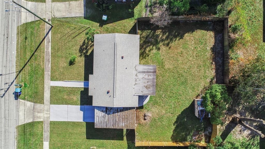 For Sale: $220,000 (2 beds, 1 baths, 820 Square Feet)