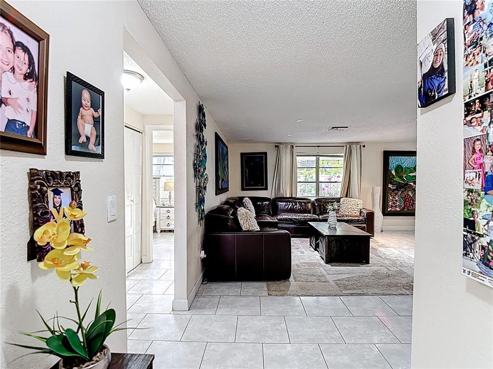 待售: $334,900 (3 贝兹, 2 浴室, 1148 平方英尺)