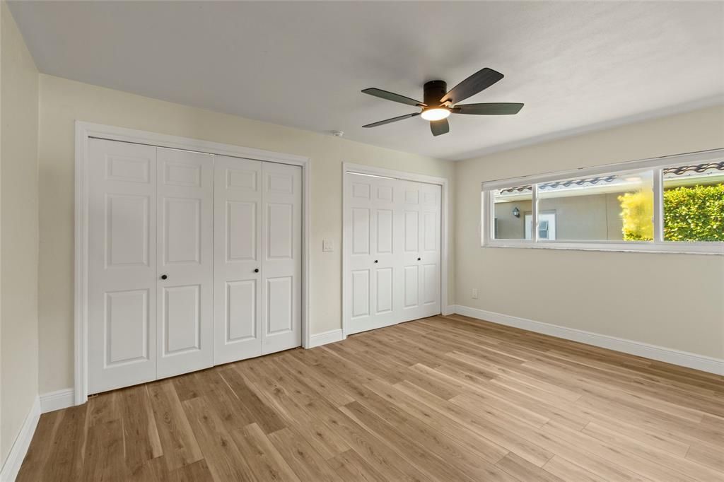 For Sale: $475,000 (4 beds, 2 baths, 1927 Square Feet)