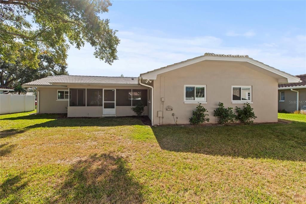 For Sale: $475,000 (4 beds, 2 baths, 1927 Square Feet)