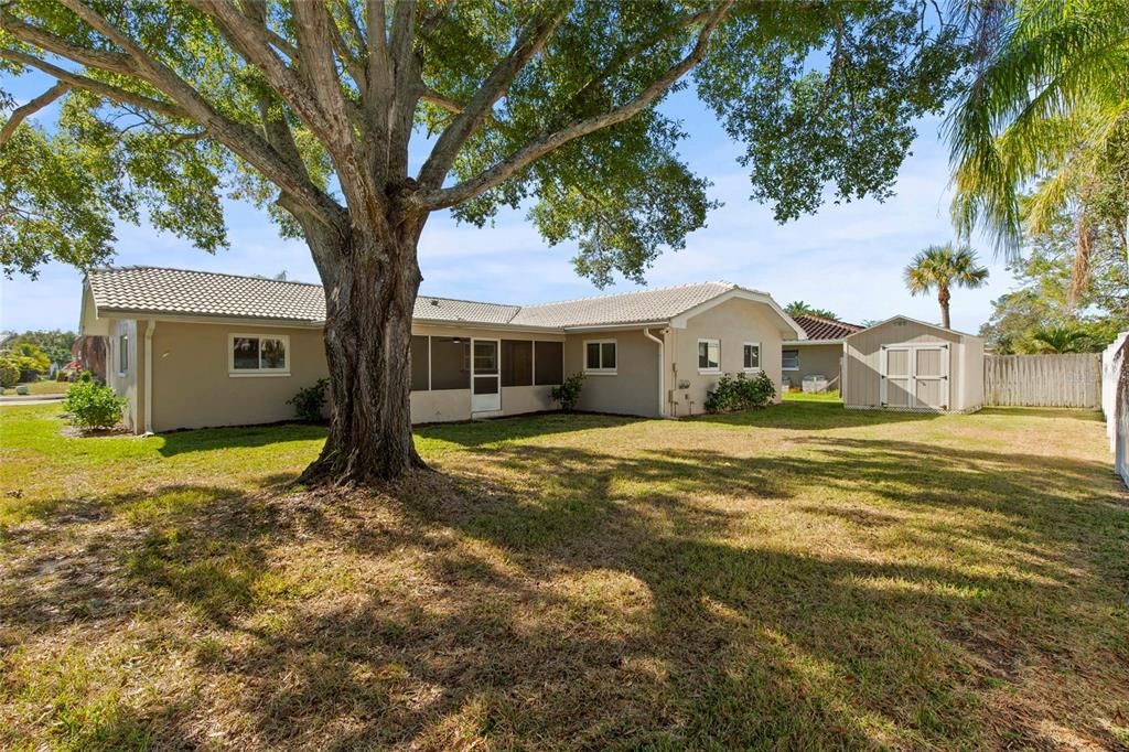 For Sale: $475,000 (4 beds, 2 baths, 1927 Square Feet)