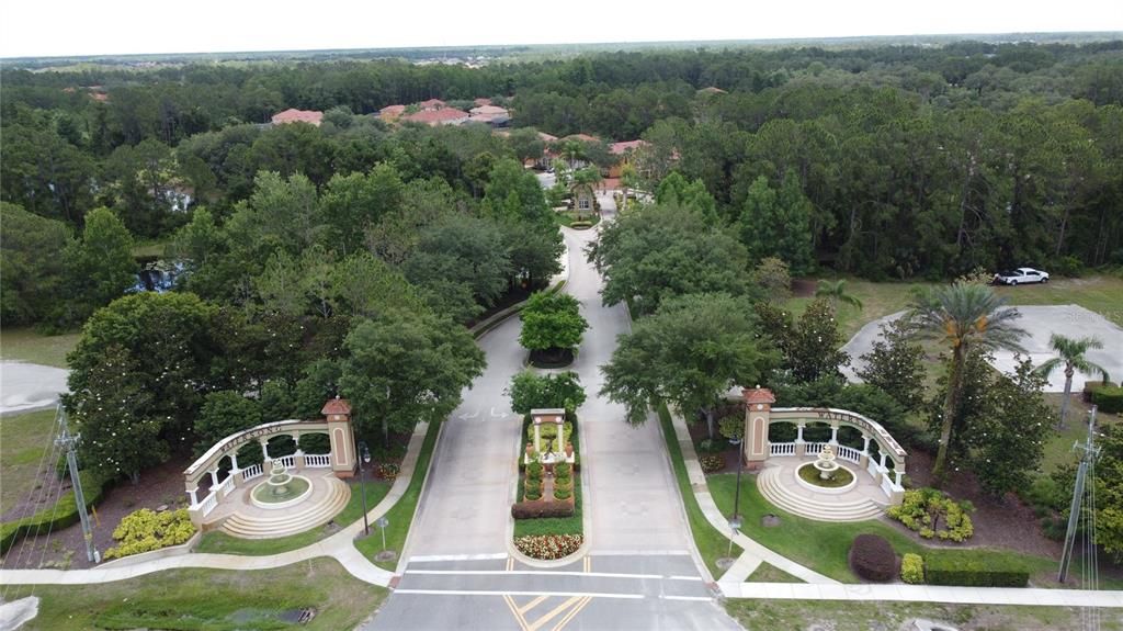 For Sale: $480,000 (6 beds, 5 baths, 3619 Square Feet)