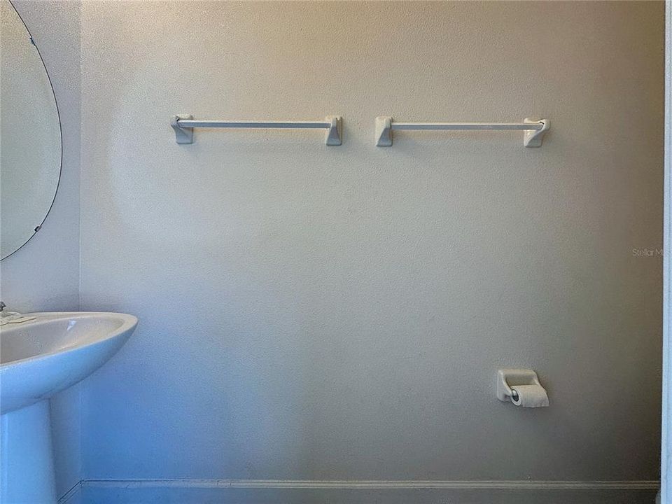 For Sale: $480,000 (6 beds, 5 baths, 3619 Square Feet)