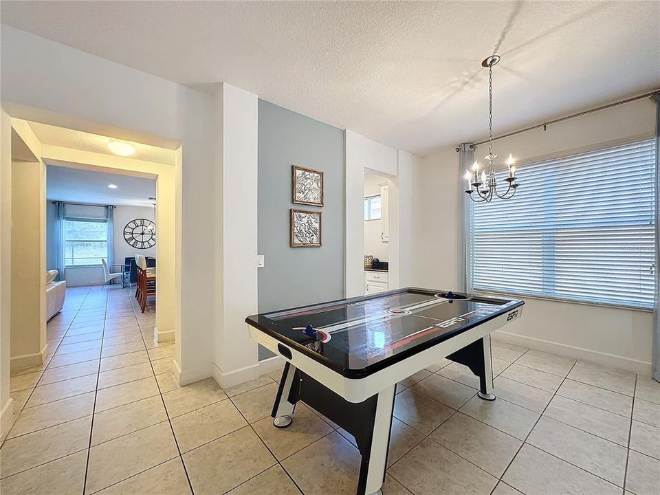 For Sale: $480,000 (6 beds, 5 baths, 3619 Square Feet)