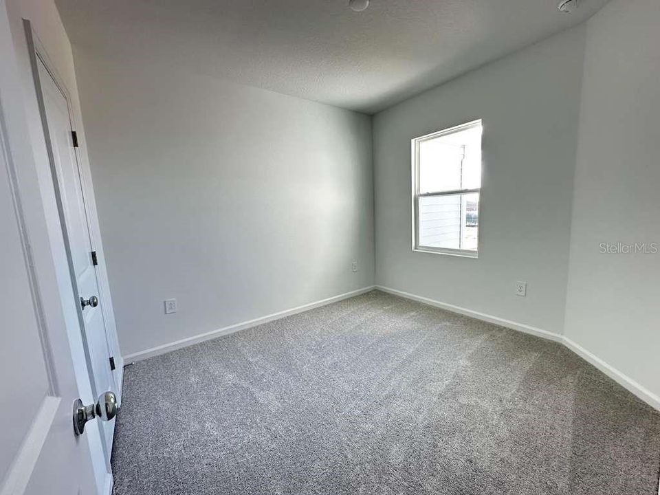 For Rent: $1,950 (3 beds, 2 baths, 1787 Square Feet)