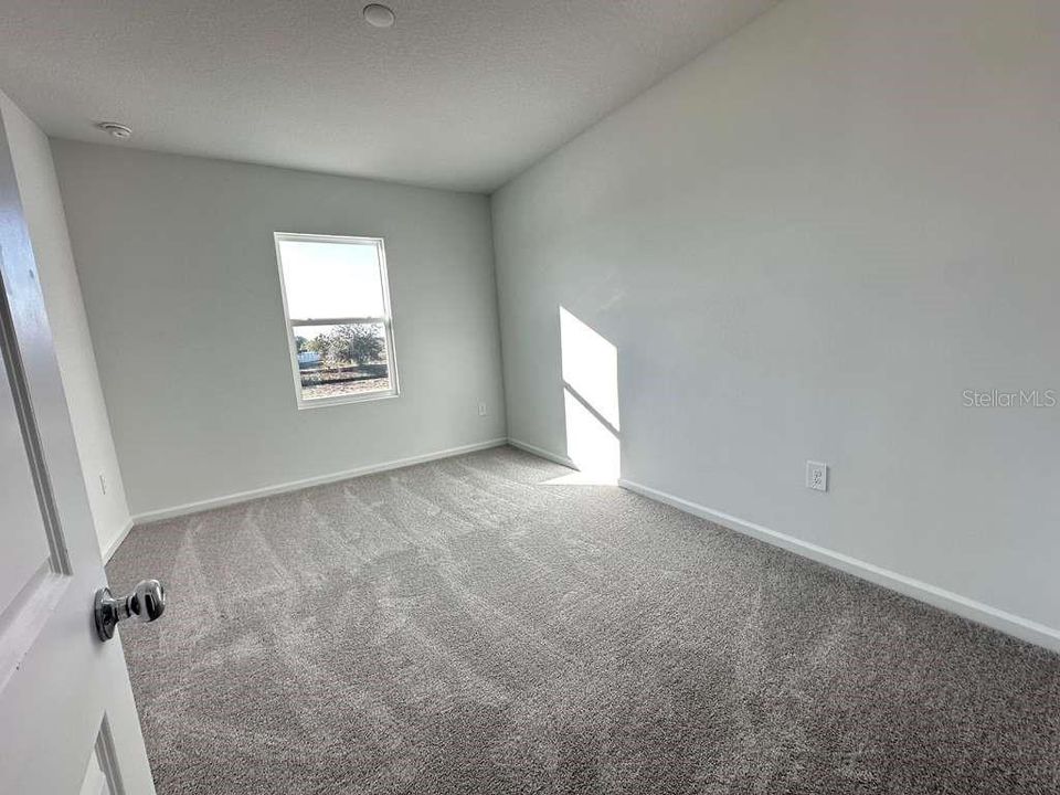 For Rent: $1,950 (3 beds, 2 baths, 1787 Square Feet)